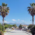 Daire Milano By Interhome Forte dei Marmi